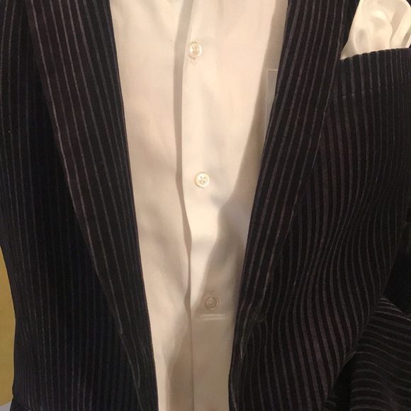 International concept Velvet Coat - Picture 7 of 17